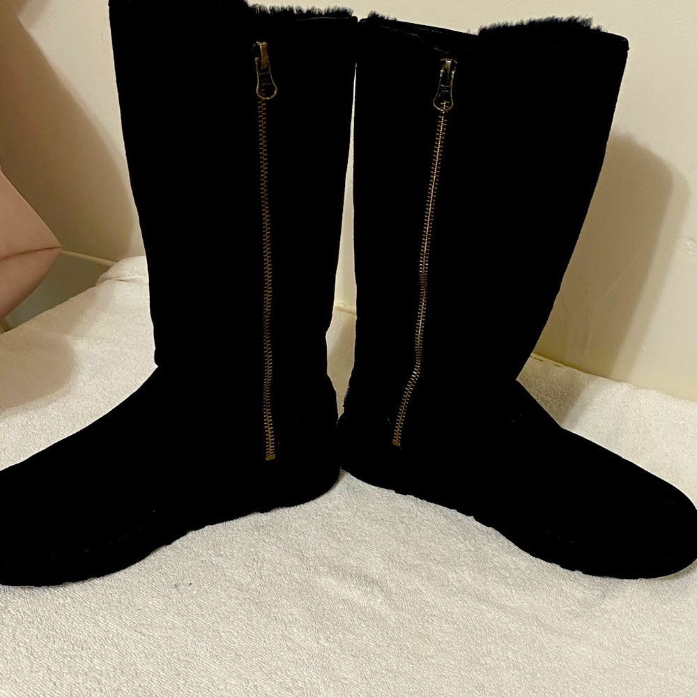 UGG boots size 7 women’s
